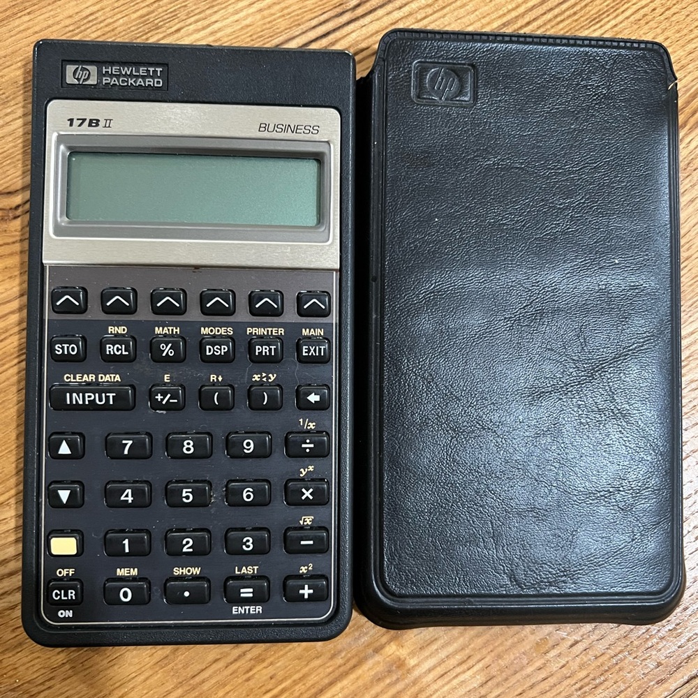 HP (Hewlett-Packard) 17B II Financial Business Calculator with Case EUC